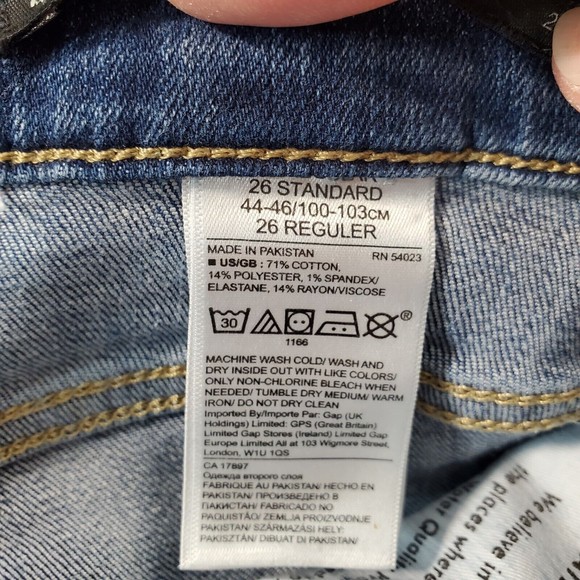 Banana Republic Mid-Rise 3" Jean Shorts Medium Wash Denim Stretch Stripe Size 26 - Picture 3 of 12